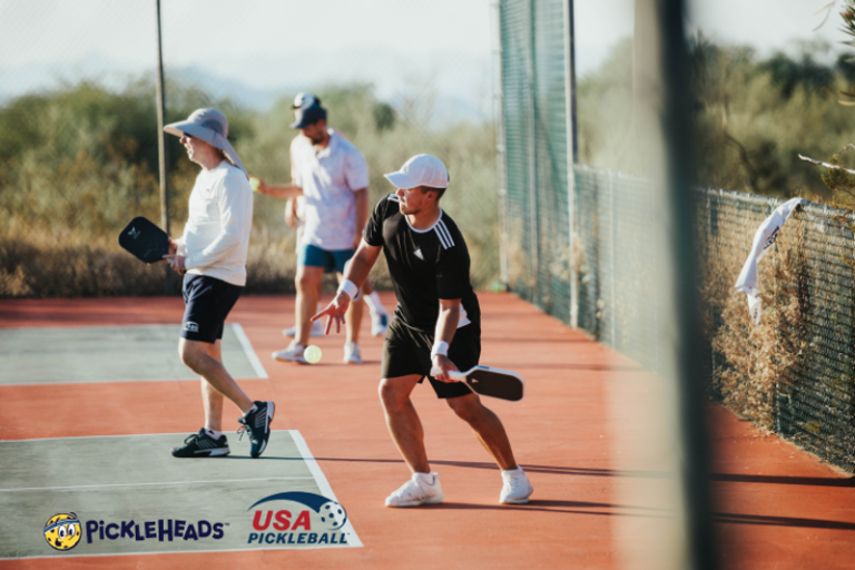 ¿Qué es el pickleball? Todo lo que necesitas saber